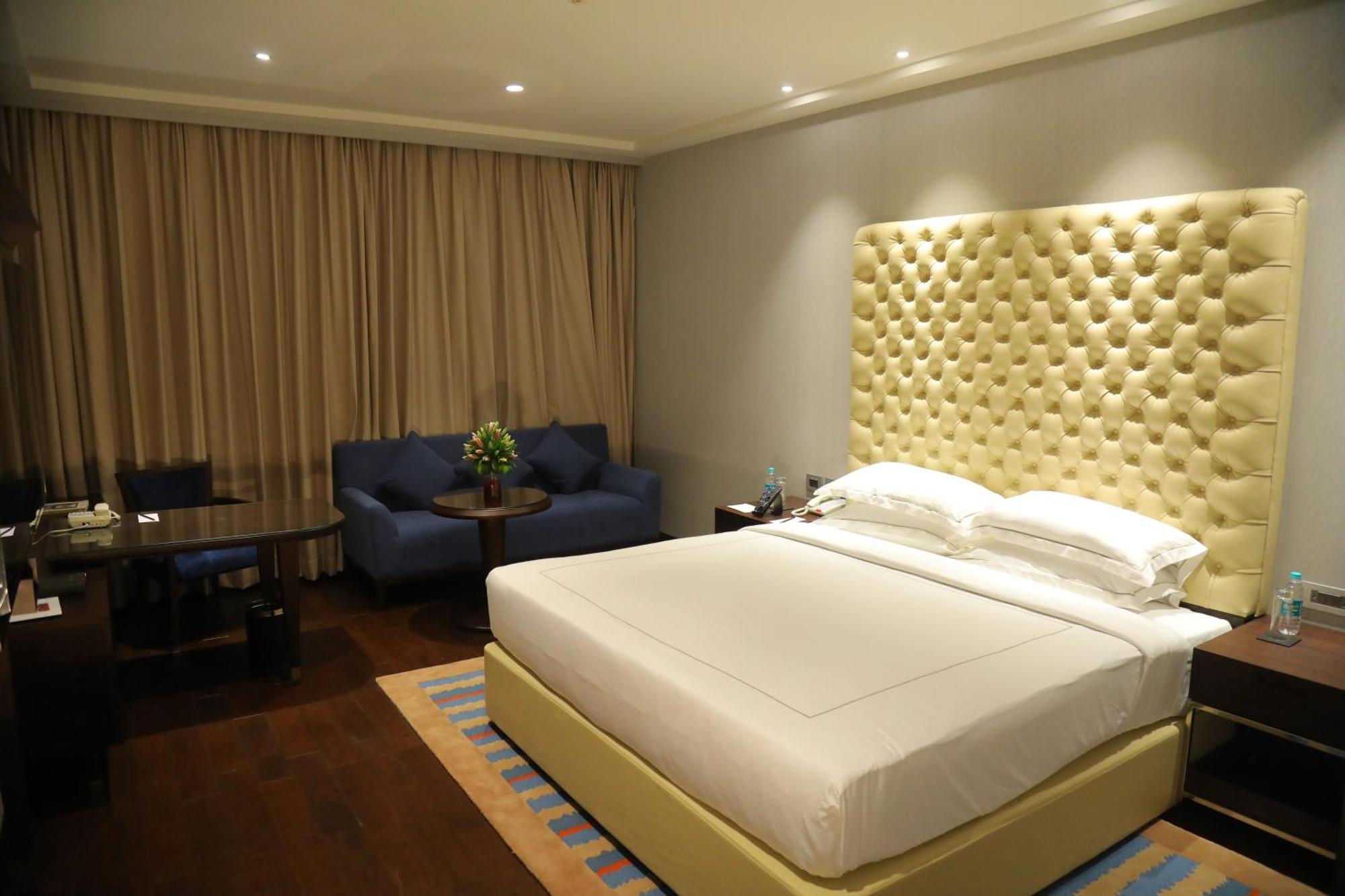 Luxury Room King Bed
