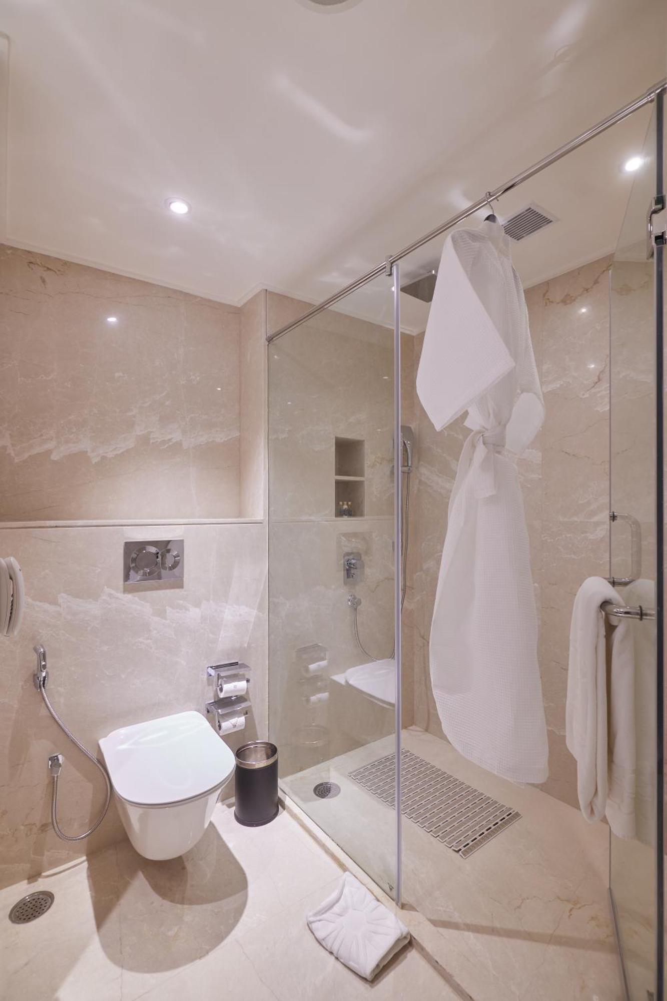 Luxury Suite,1677862894:JPEG